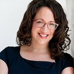Compare eso con el enfoque analítico utilizado por Amy Webb.
