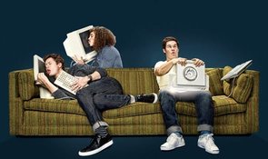 Euh, vous pouvez le faire depuis chez vous et depuis votre téléphone