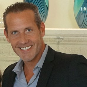 Foto de Greg Hodge, director general de BeautifulPeople.com