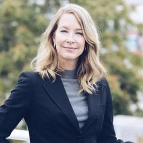 Photo de Michele Presley, marieuse professionnelle et vice-présidente des ventes et du marketing chez Tawkify