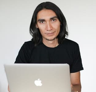 Fotografie Emila Sarnogoeva, generálního ředitele a zakladatele SkaDate