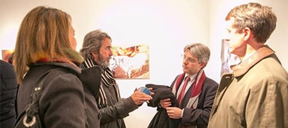 Foto dei partecipanti al film AMA che si mescolano
