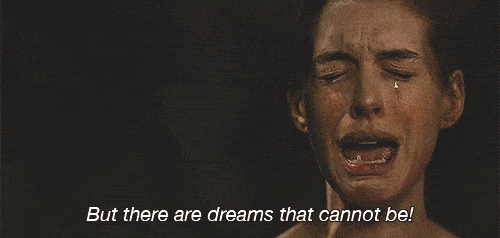 GIF van Anne Hathaway van Les Misrables