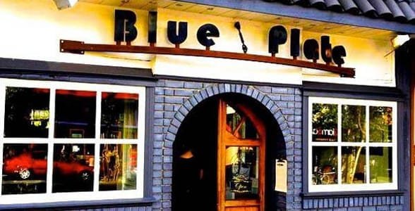 Foto von der Außenseite von Blue Plate
