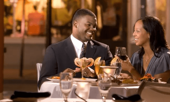 Foto di una cena di coppia a Roanoke