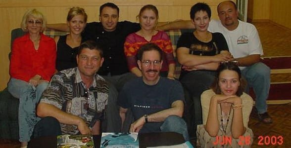 Kherson Girls ofisinin ve çalışanlarının fotoğrafı