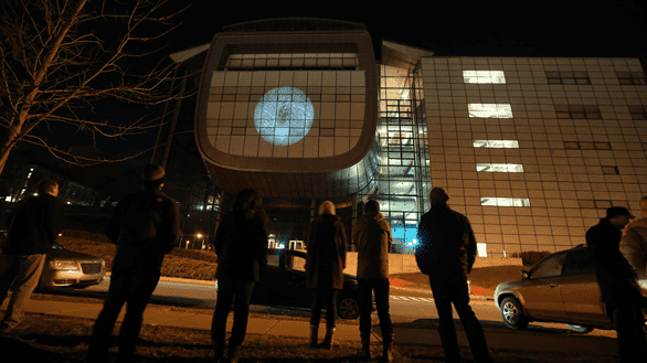 Foto van kunst geprojecteerd op EMPAC
