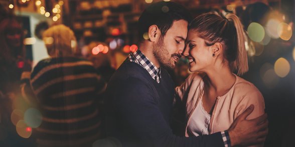 Foto eines Paares bei einem Date