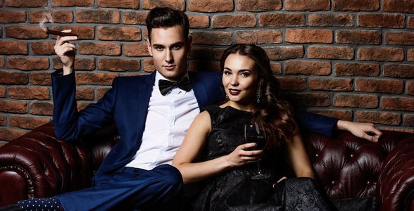 Photo d'un couple riche