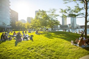 Foto eines Parks in Seaport