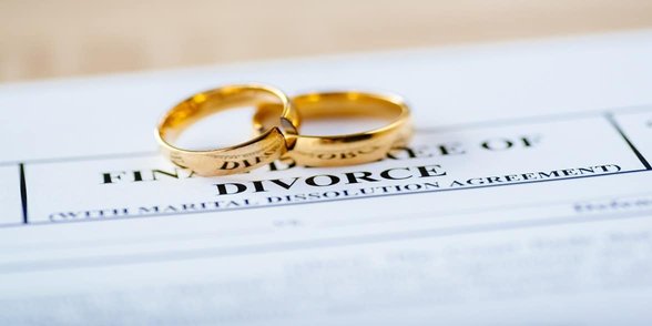 Photo des papiers du divorce